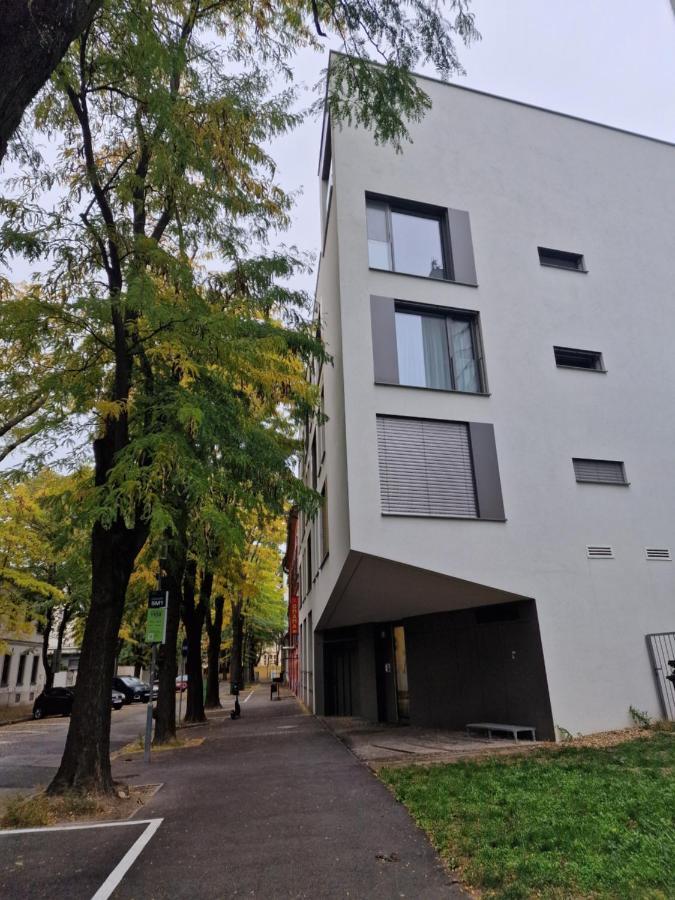 Ota-Group Luxury Selection Appartement Bratislava Buitenkant foto