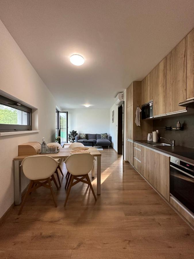 Ota-Group Luxury Selection Appartement Bratislava Buitenkant foto